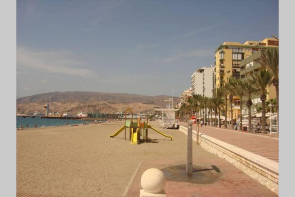 Ferienwohnung El Rinconcito Cubano En La Playa Almería Exterior foto